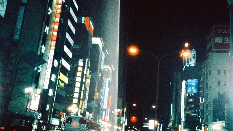Lạc ở Tokyo – tìm kiếm ảnh hưởng còn sót lại của Sofia Coppola qua những con phố rực rỡ của thủ đô Nhật Bản