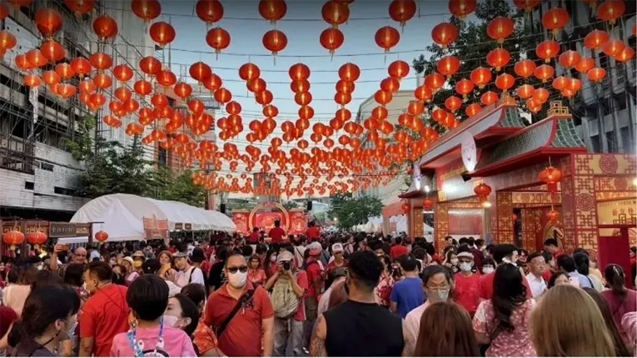 Thái Lan hạ mục tiêu du lịch sau khi lượng du khách Trung Quốc giảm 30%.