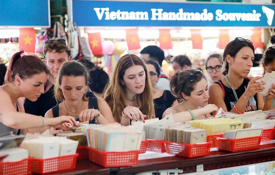 Du lịch Việt bứt tốc trên đường đua hút khách quốc tế