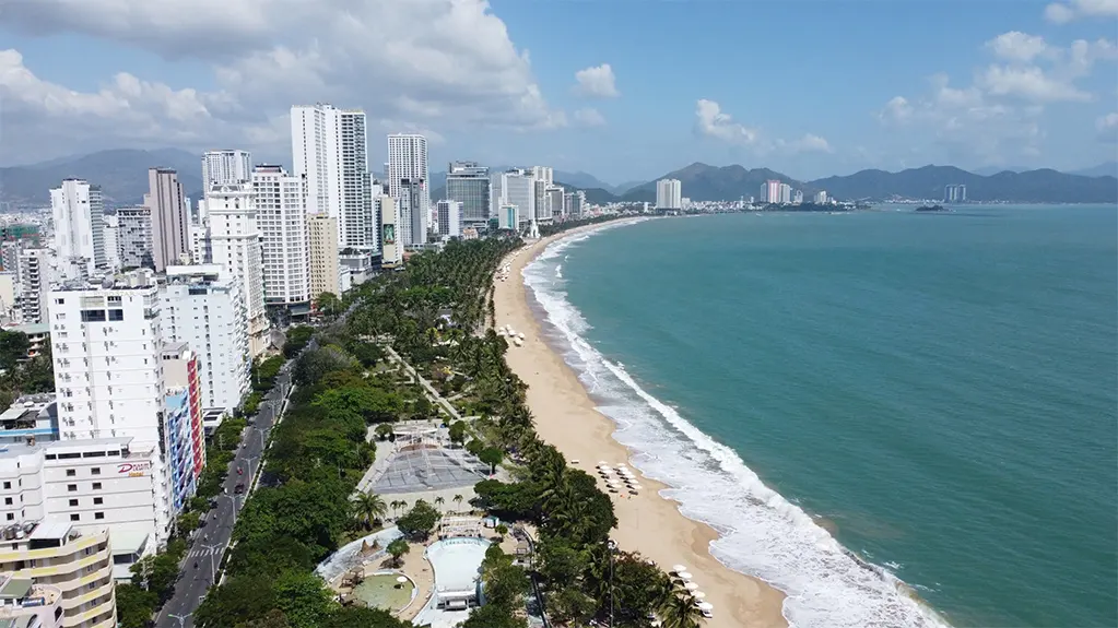 Nha Trang gợi mở "cuộc di cư" tìm cơ hội đầu tư, sinh sống, làm việc tại đô thị biển. - Ảnh: DNCC