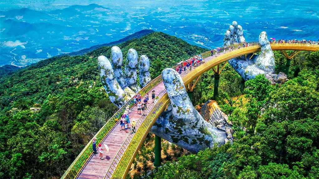 Nghị quyết nêu rõ định hướng phát triển mạnh 3 cực tăng trưởng du lịch Hà Nội, TP.HCM, Đà Nẵng